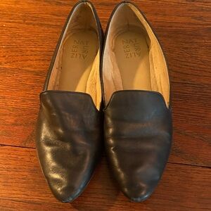 Naturalizer Women's Dark Brown Leather Flats